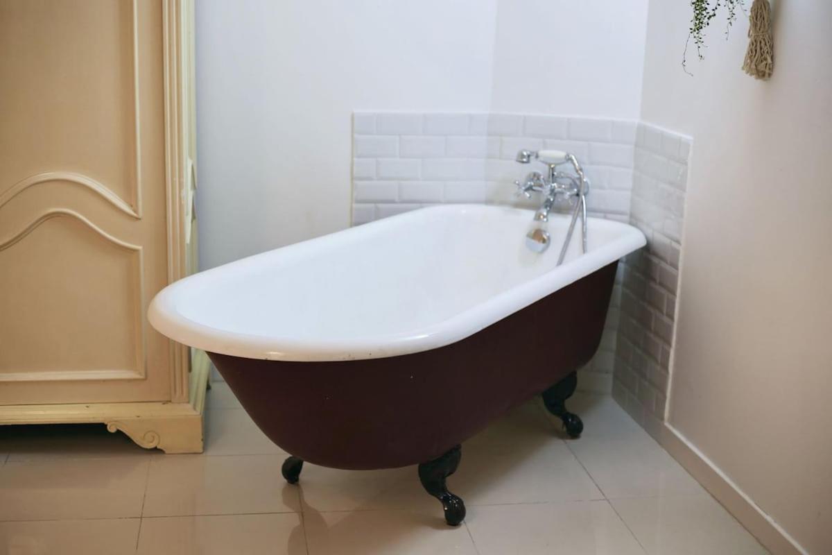 Spacious & Quiet Miracle In Trastevere * Rom