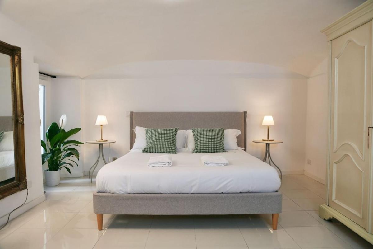 Spacious & Quiet Miracle In Trastevere Apartment Rom